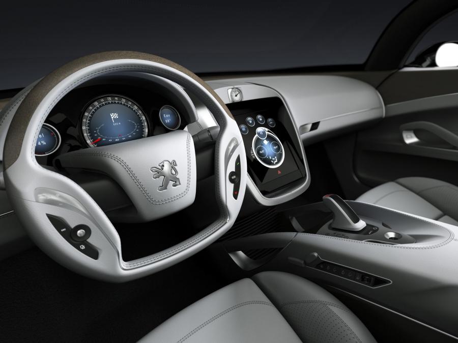 Торпедо Peugeot 908 RC Concept 2006 года  (фото 5 из 28)